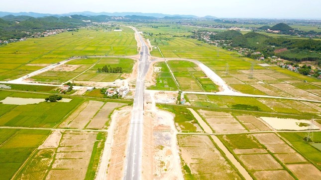 Bo GTVT phan hoi kien nghi ra soat mot so bat cap tren tuyen cao toc Nghi Son - Dien Chau - Hinh anh 1