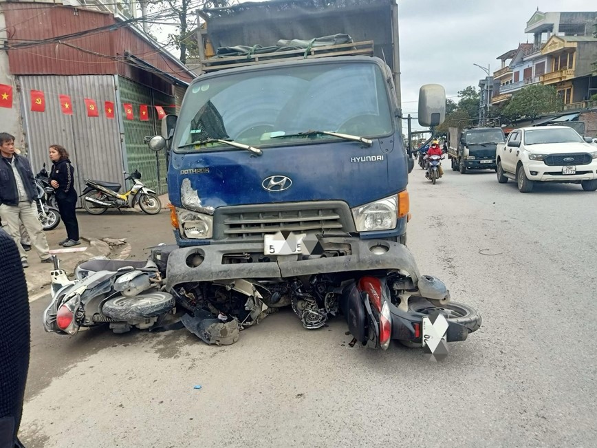 TNGT nghiem trong tai huyen Thanh Oai, 1 nguoi tu vong - Hinh anh 1