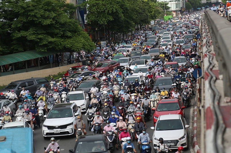 Ha Noi: Nguoi dan lai ngan ngam voi “bai ca” tac duong - Hinh anh 1