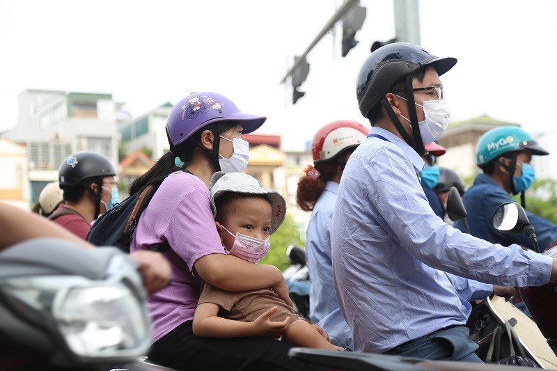 Ha Noi: Nguoi dan lai ngan ngam voi “bai ca” tac duong - Hinh anh 13