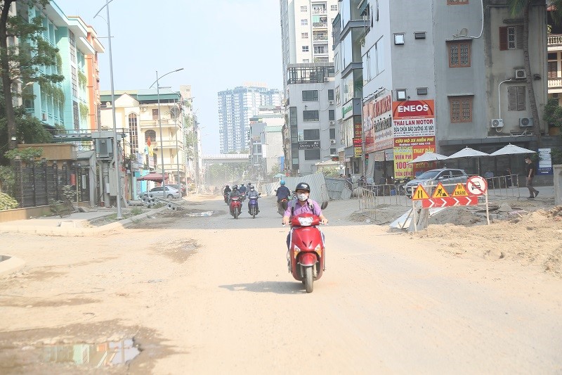 Vi sao du an mo rong duong Vu Trong Phung be tac? - Hinh anh 1