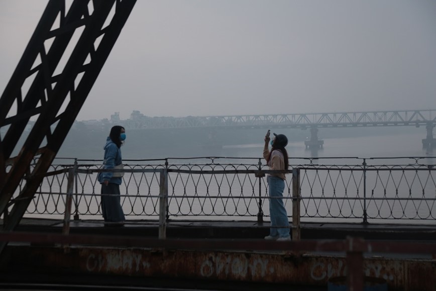 Nguoi dan Ha Noi ra duong tu mo sang de tap the duc - Hinh anh 7