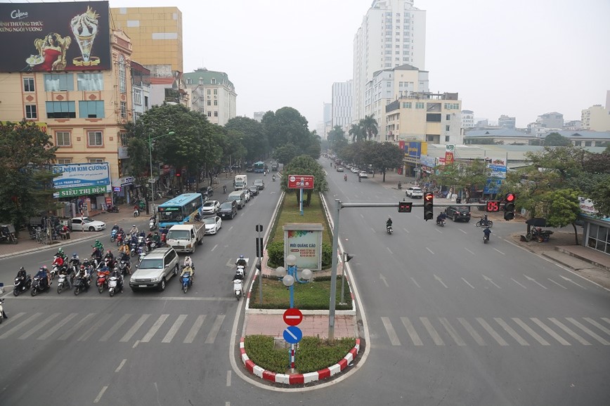 Ha Noi: Chuan bi mo rong 2 lan xe tren duong Hoang Quoc Viet - Hinh anh 2