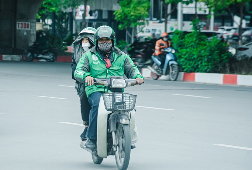 Xang tang gia, tai xe xe cong nghe khong dam nhan khach - Hinh anh 2