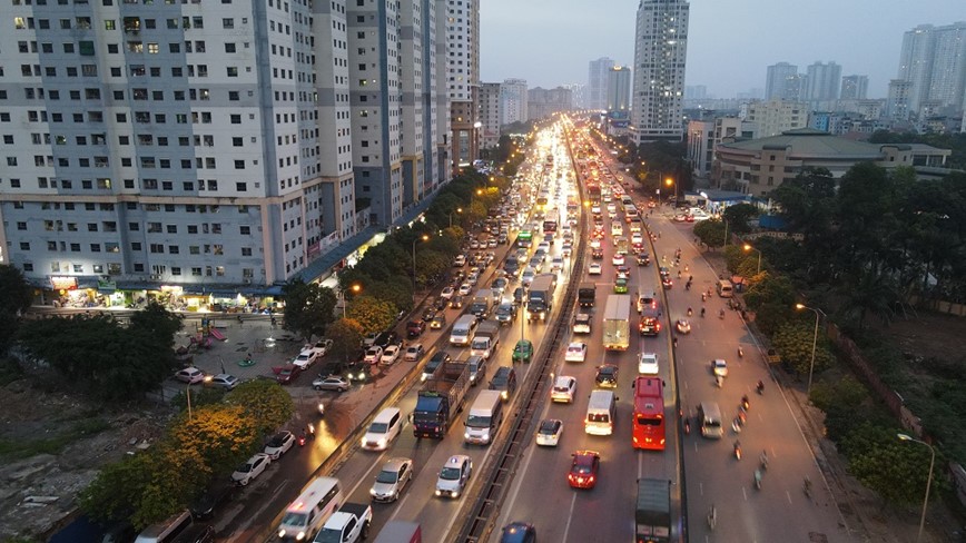 Ha Noi: Duong Vanh dai 3 tren cao un tac gan 10km nhieu gio dong ho - Hinh anh 3