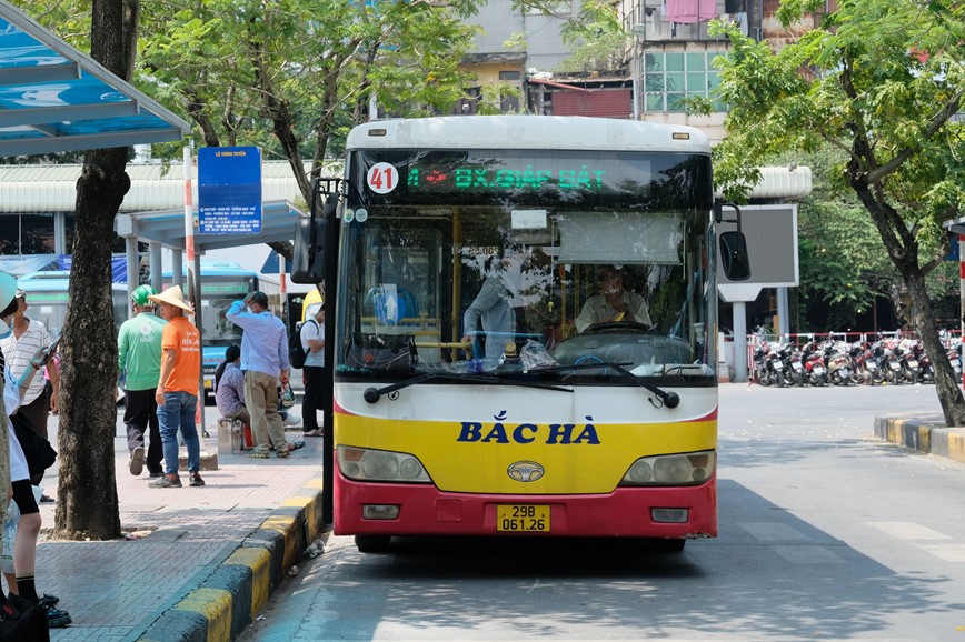 Ha Noi chinh thuc cham dut hop dong van tai hanh khach cong cong voi Bac Ha - Hinh anh 1