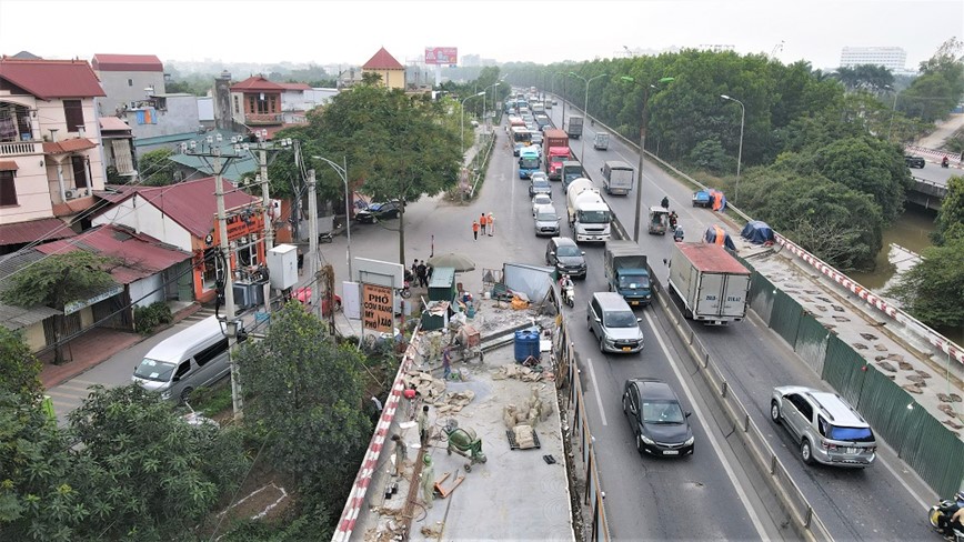 Duy tu cau Kenh Giua, rut ngan nua thoi gian de dam bao luu thong - Hinh anh 1