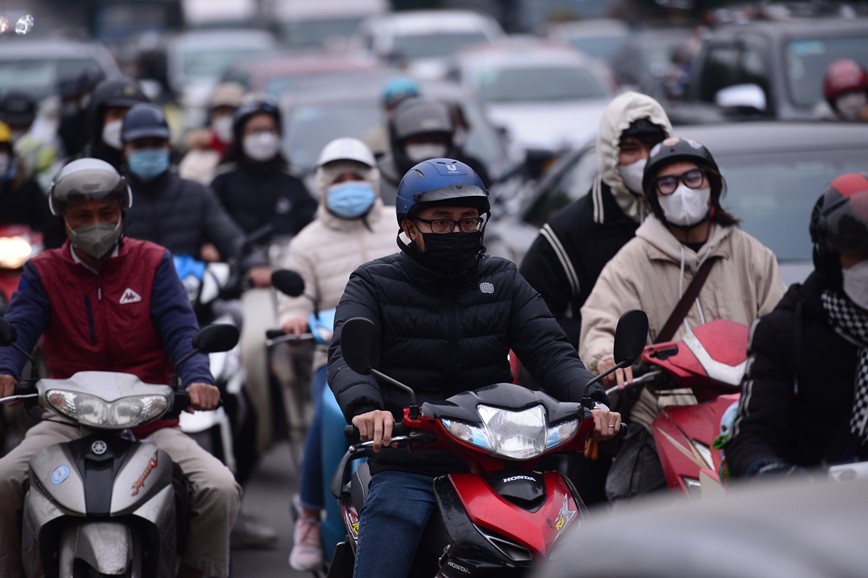 Nguoi dan roi Thu do ve que an Tet, cua ngo Ha Noi un u - Hinh anh 5