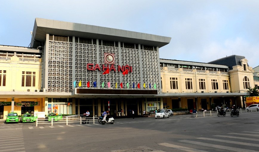 Lay y kien ve viec dung ga Ha Noi lam diem dau tuyen duong sat toc do cao - Hinh anh 1