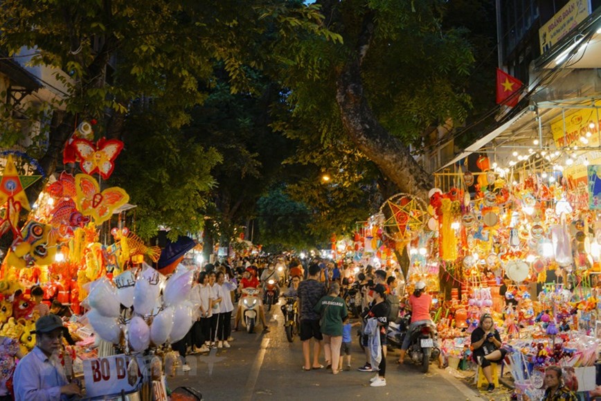 Ha Noi: Cam nhieu tuyen duong phuc vu Le hoi Trung thu - Hinh anh 1