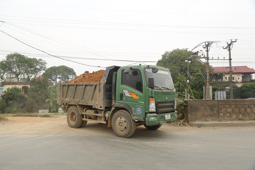 Thi cong QL21B, “bo quen” cac quy dinh dam bao ATGT - Hinh anh 7