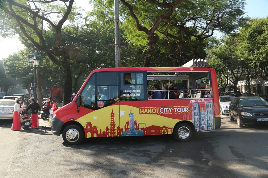 Du khach trai nghiem tuyen xe buyt City Tour 03 - Hinh anh 1