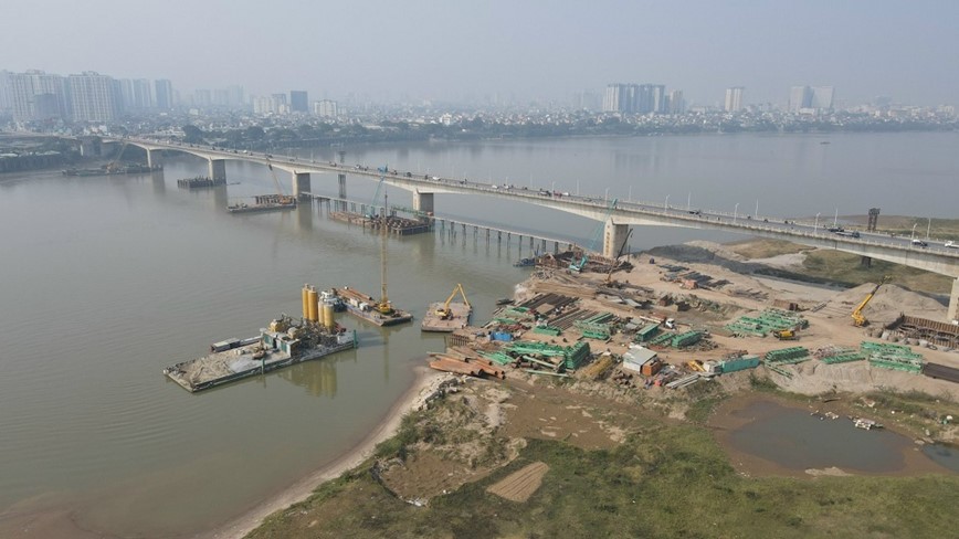 Ha Noi: De xuat xay dung hanh lang tau thuy buyt doc song Hong - Hinh anh 1