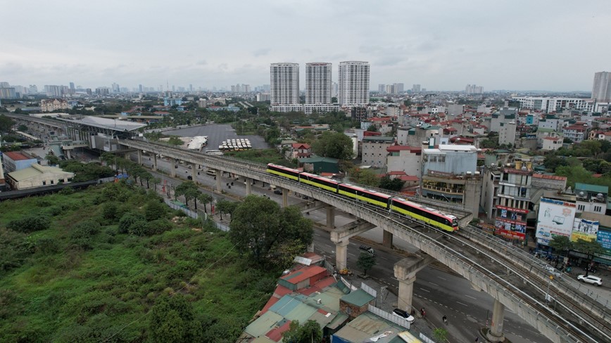 Chuan bi dua tuyen duong sat Nhon - ga Ha Noi vao khai thac thuong mai - Hinh anh 3