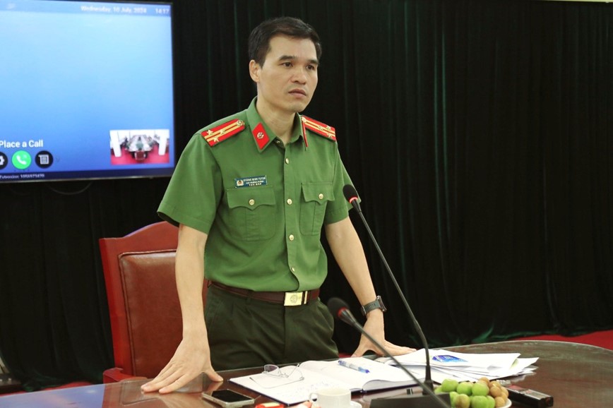 Chan chinh cong tac dam bao trat tu, an toan giao thong tren dia ban quan Hoan Kiem - Hinh anh 2