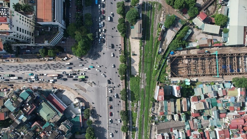 Ha Noi: To chuc lai giao thong nut giao tren duong Giai Phong - Hinh anh 1