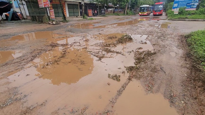 Tinh lo 35 xuong cap nghiem trong vi du an cham trien khai - Hinh anh 11