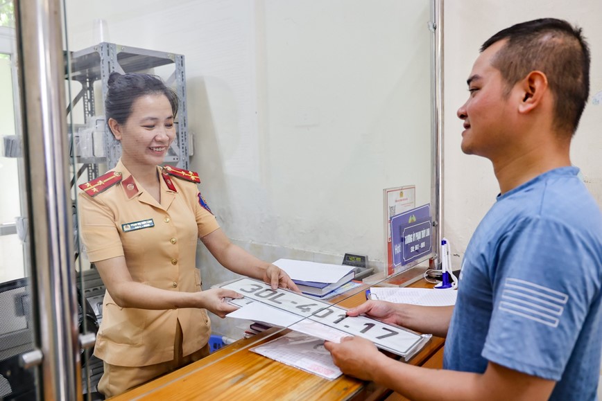 Dang ky xe tai nha, tao thuan loi cho nguoi dan - Hinh anh 1