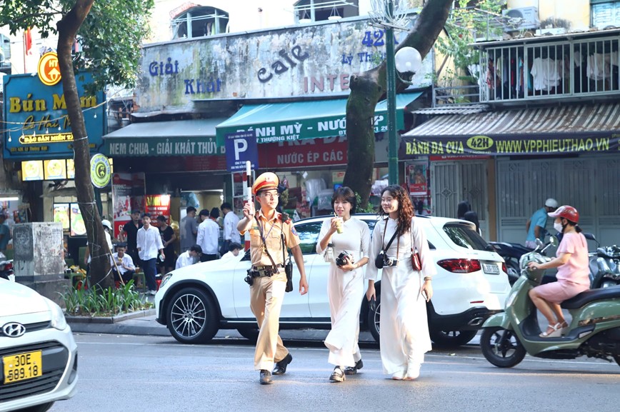 To chuc giao thong phuc vu “Ngay hoi Van hoa vi hoa binh” - Hinh anh 1