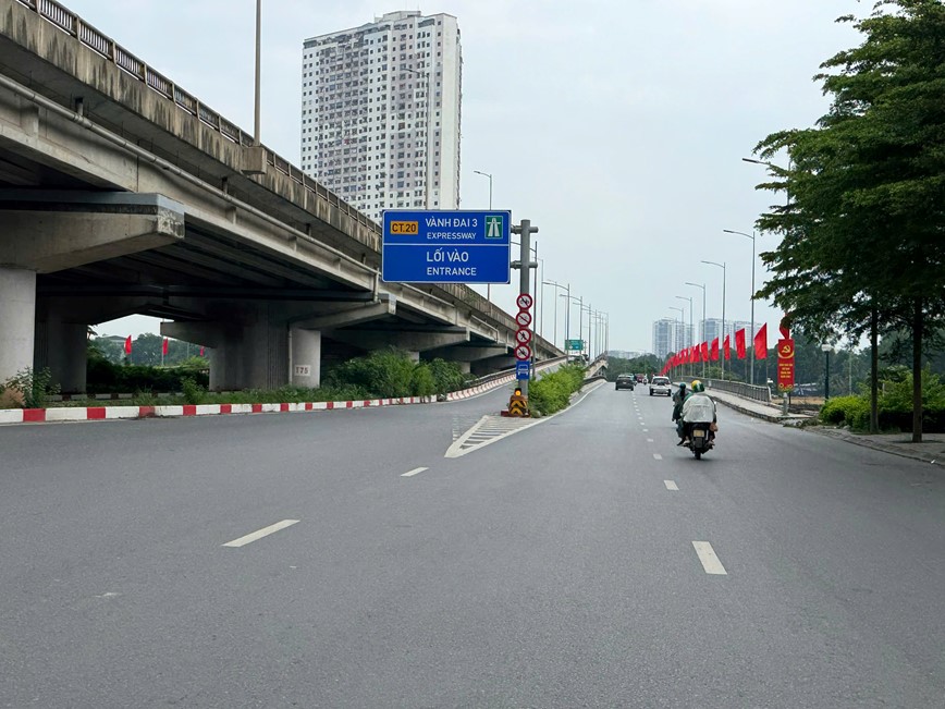 Ngay cuoi ky nghi le, Ha Noi khong un tac giao thong - Hinh anh 6