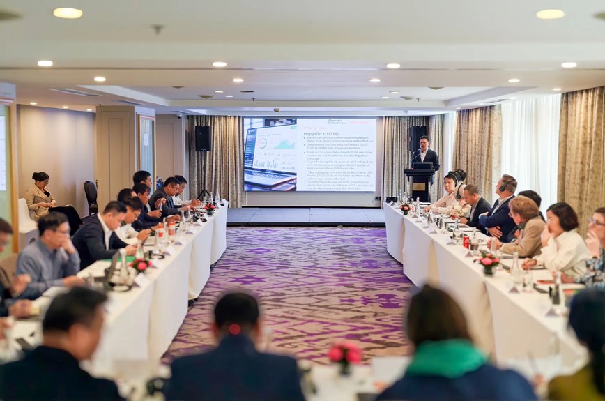 Ha Noi huong toi xay dung ha tang giao thong an toan - Hinh anh 1