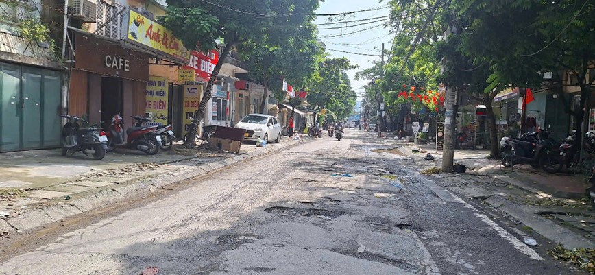 Phuong Vinh Hung: Ngo 467 duong Linh Nam xuong cap nghiem trong, can duoc sua chua - Hinh anh 1