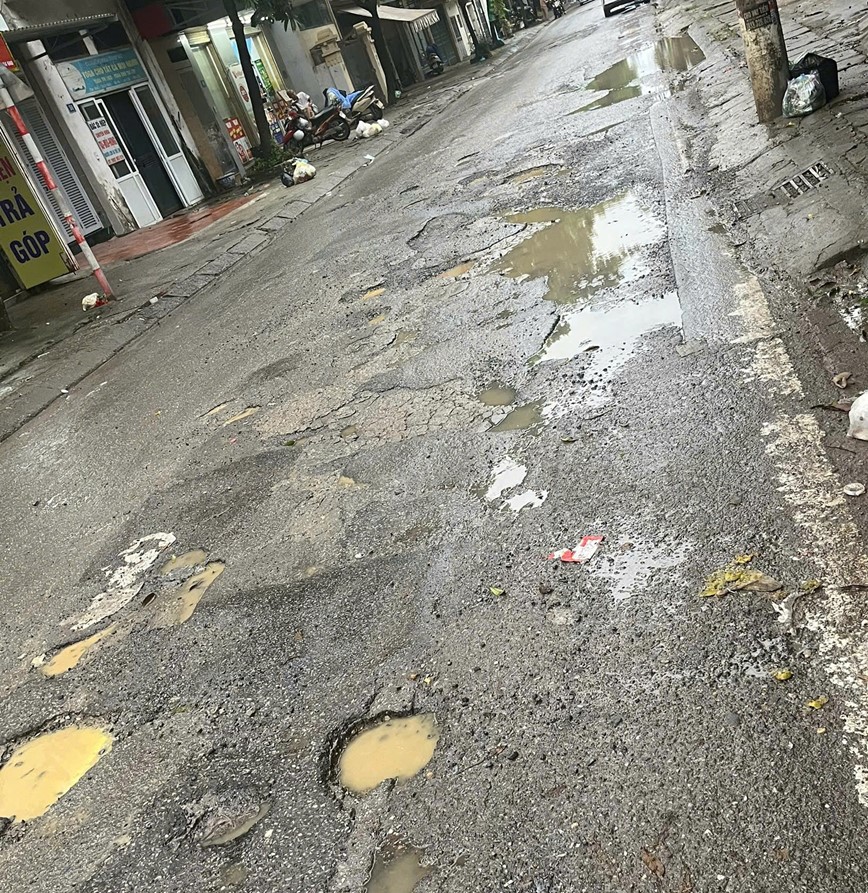 Phuong Vinh Hung: Ngo 467 duong Linh Nam xuong cap nghiem trong, can duoc sua chua - Hinh anh 2