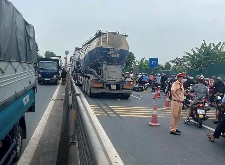 Hai Phong: Nguoi phu nu chet tham sau va cham voi xe bon - Hinh anh 3