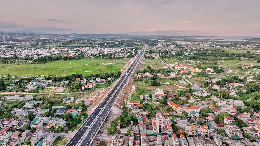 Ngay dau thuc hien thu phi cao toc Tien Yen - Mong Cai  - Hinh anh 2