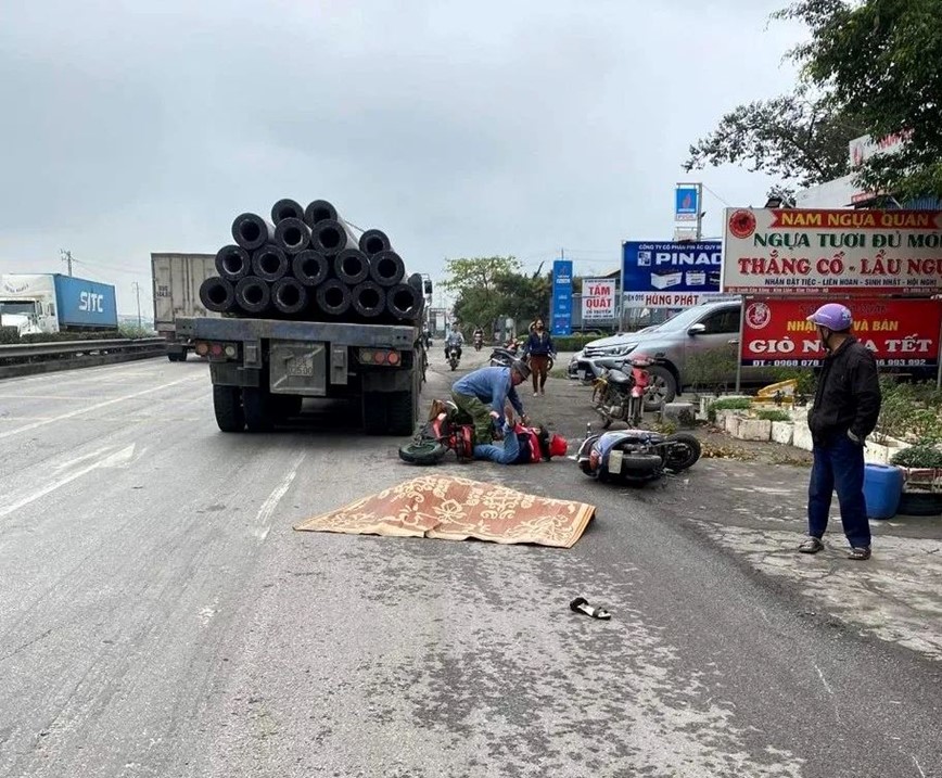 Hai Duong: Nu sinh cap 2 tu vong tren duong di hoc  - Hinh anh 1