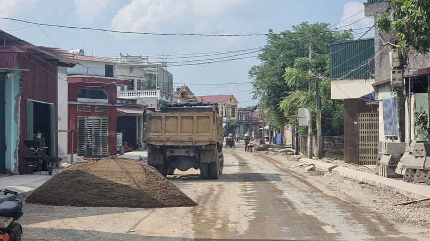 Huyen Vinh Bao, TP Hai Phong: Cac nha thau da bo qua lap bien canh bao khi thi cong  - Hinh anh 3