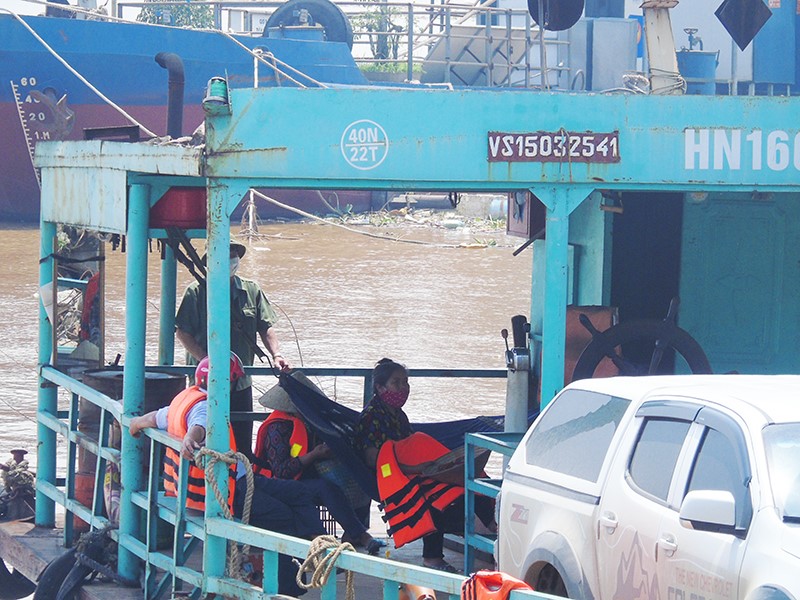 Ha Noi: Cac ben pha tro lai hoat dong sau khi noi long gian cach xa hoi - Hinh anh 9