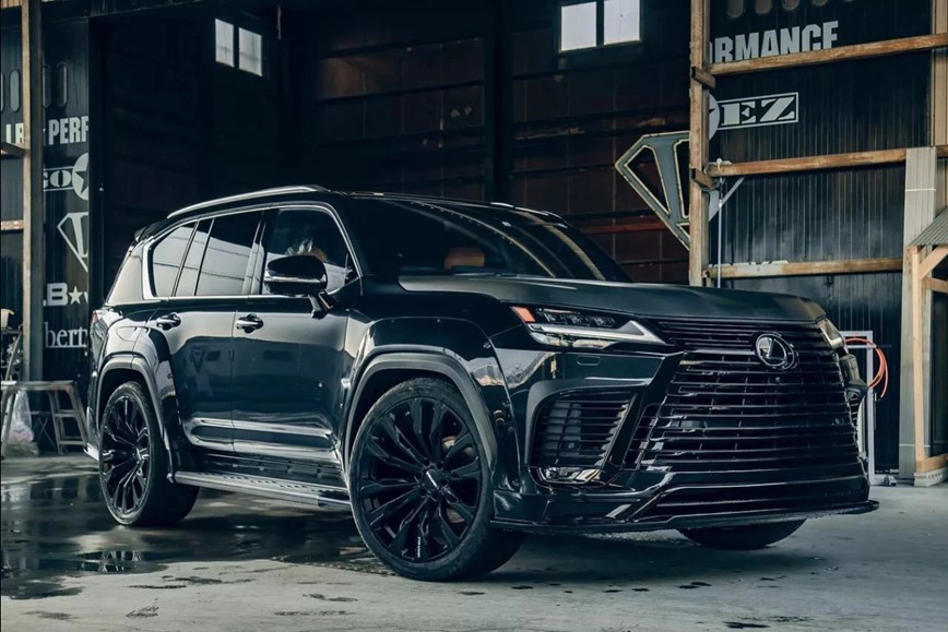 Goi do carbon “sieu ngau” Liberty Walk cho Lexus LX 600  - Hinh anh 1