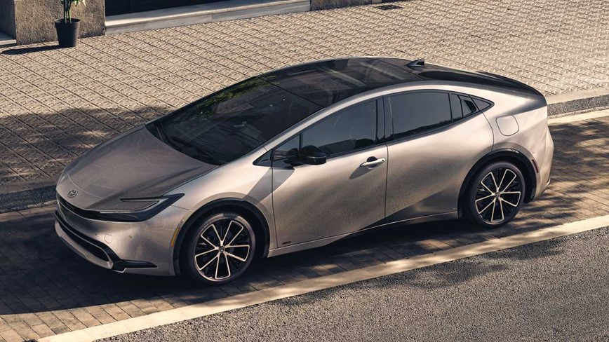 Toyota Prius 2023 chính thức ra mắt tại thị trường nội địa