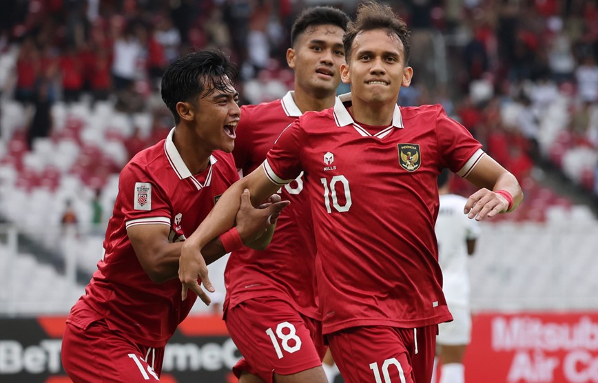 Indonesia dem 8 cau thu chu chot di da SEA Games 32  - Hinh anh 1