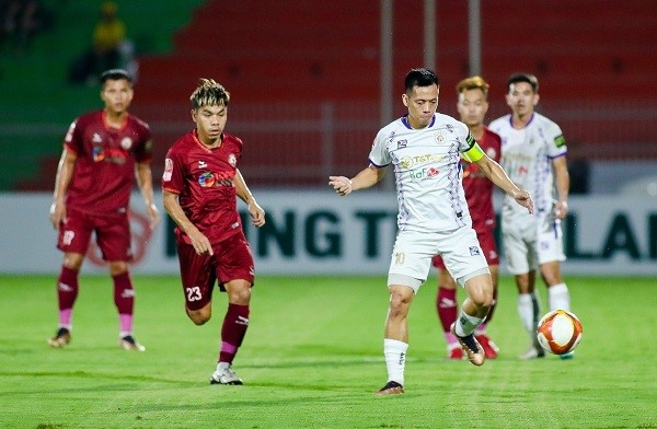 Ha Noi FC mat ngoi dau sau tran thua truoc Binh Dinh - Hinh anh 1