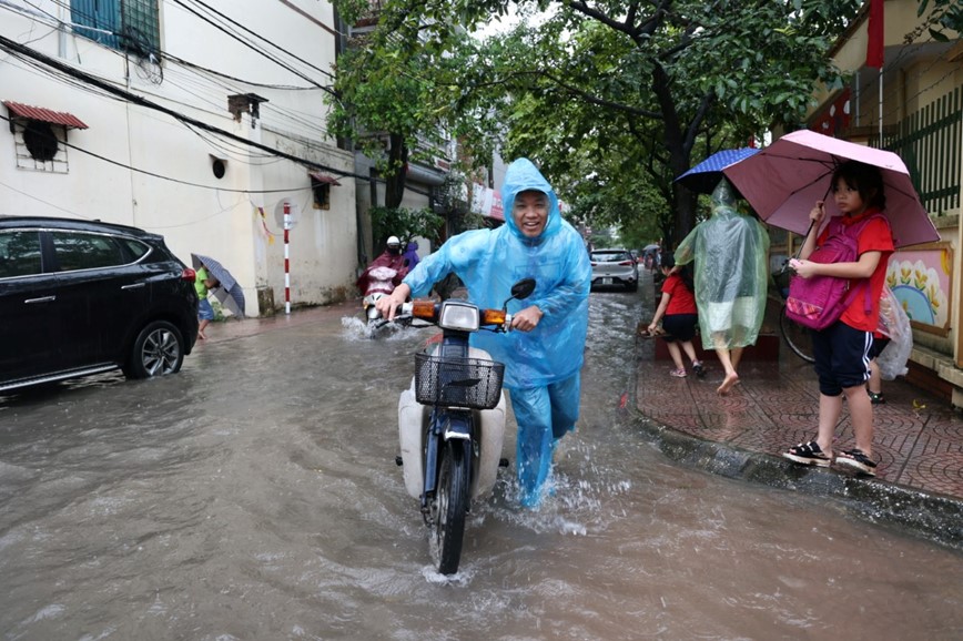 Xe may, o to bi ngap nuoc, dien thoai chu gara 