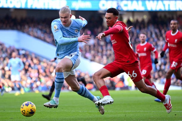 Man City hoa Liverpool trong tran cau dinh cao cua Premier League - Hinh anh 1