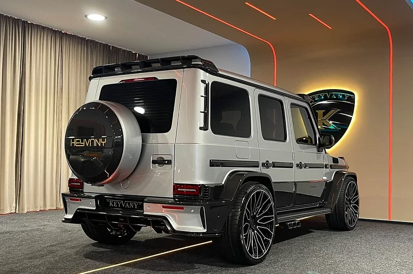 Mau Mercedes-AMG G63 do thu hut gioi nha giau - Hinh anh 2