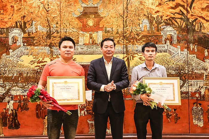 Ha Noi khen thuong phong vien va quan chung dung cam bat cuop - Hinh anh 1