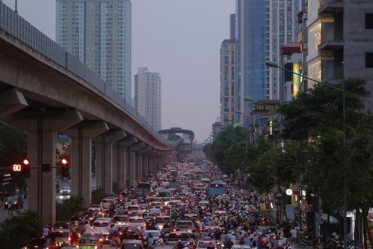 Nan giai bai toan giao thong Ha Noi - Hinh anh 1