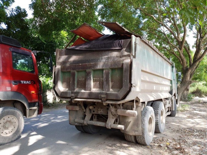 Ha Noi vay bat xe qua tai nhu phim hanh dong - Hinh anh 5