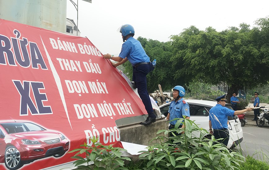 Quan Ha Dong xu ly hon 250 truong hop vi pham trat tu giao thong - Hinh anh 1