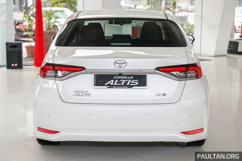 Can canh Toyota Corolla 1.8G 2019, gia gan 800 trieu dong - Hinh anh 5