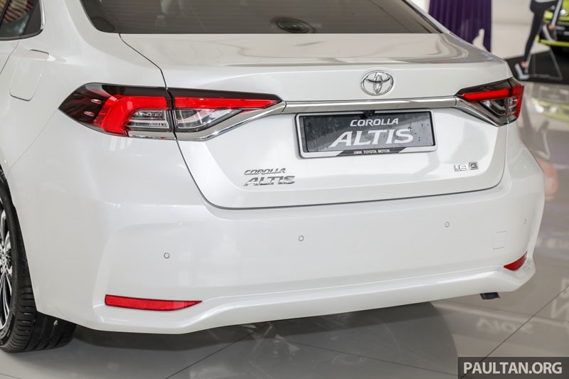 Can canh Toyota Corolla 1.8G 2019, gia gan 800 trieu dong - Hinh anh 8