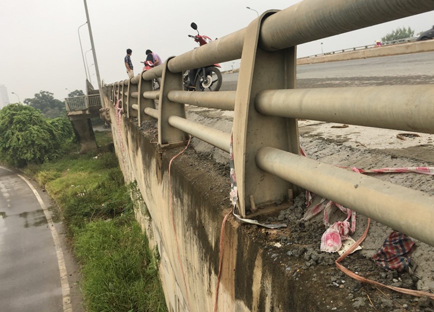 Tu y nang cot mat cau vuot duong 70? - Hinh anh 4