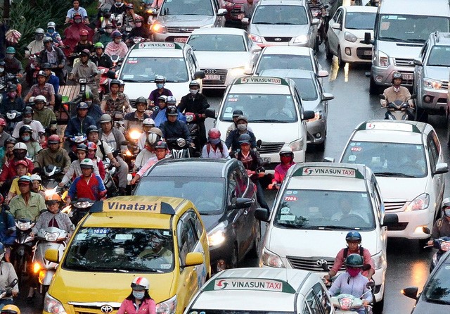 Taxi truyen thong kien nghi Thu tuong: Grab phai duoc nhan dien tu ben ngoai  - Hinh anh 2