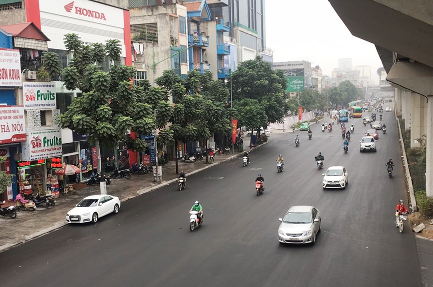 Giao thong em thuan sau khi tham lai mat duong Nguyen Trai - Hinh anh 8