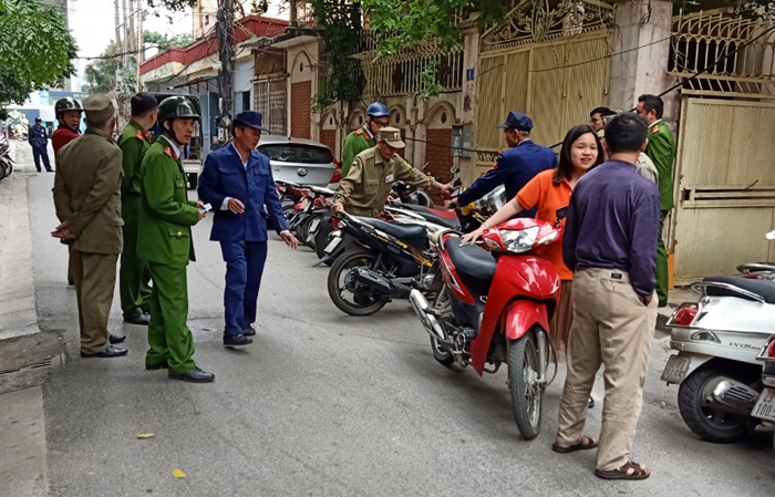 Quan ly trat tu do thi dip cuoi nam: Van loay hoay giua ly va tinh - Hinh anh 2