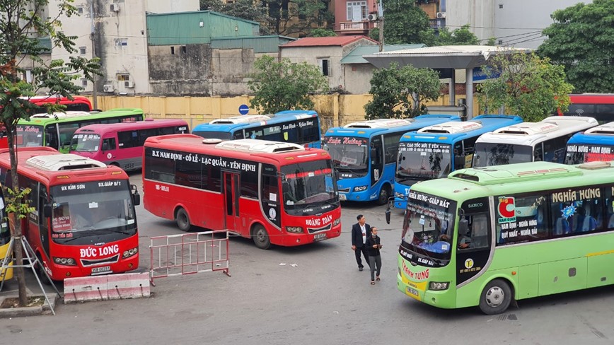 Ha Noi: Chan chinh cong tac van chuyen hanh khach dip cao diem Tet Canh Ty - Hinh anh 2